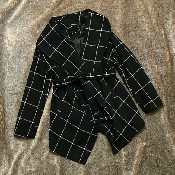 Chicwish Shawl Collar Black w/ White Grid Asymmetric Hem Wool Blend Coat Small - Picture 1 of 11